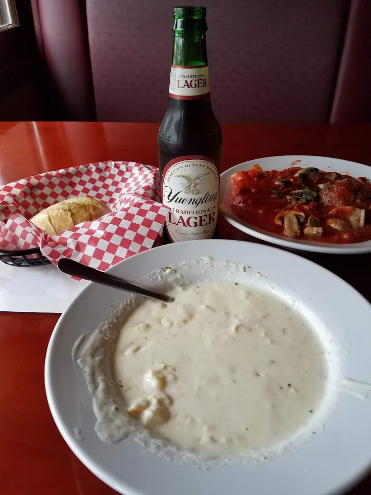 Spagetti w Meatballs & Salad